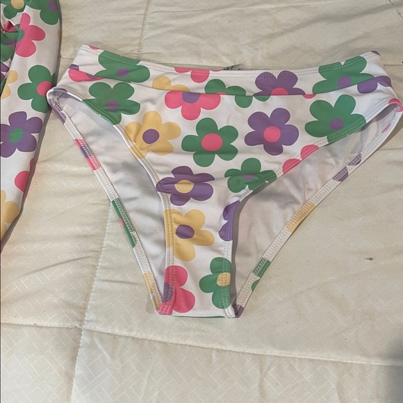 SHEIN Floral Long Sleeve Bikini Set - White, Purple, Green, Pink brand new - Picture 8 of 12